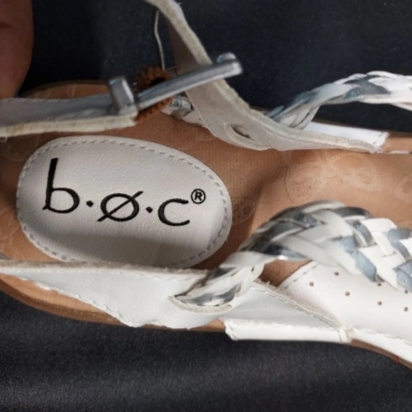 BOC White Sandals with Butterfly Sole Design - Picture 5 of 5